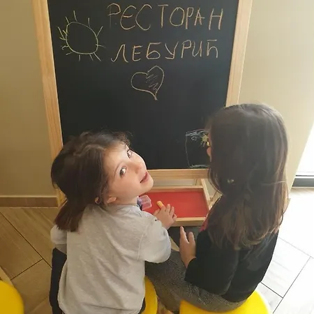 게스트하우스 Leburic *