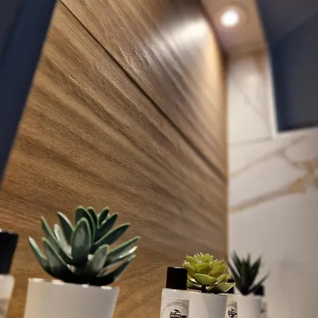 ゲストハウス Leburic *