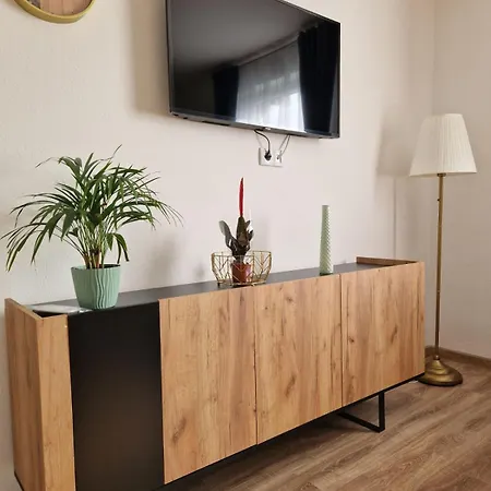 Leburic 게스트하우스 *