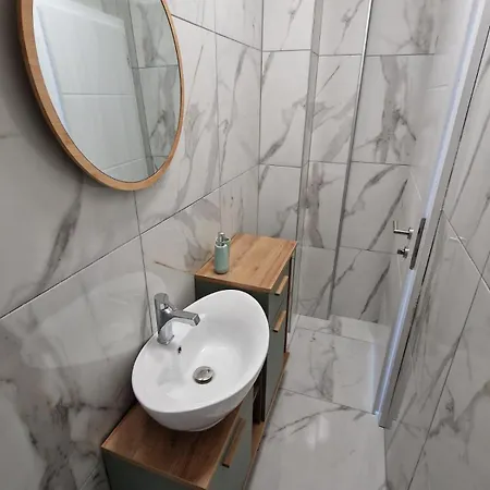 Leburic 게스트하우스 *